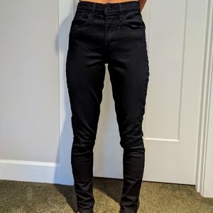 NWOT Overdyed Black Levi's Skinny Jeans
